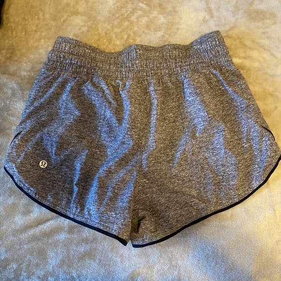 Reversible tracker shorts 3” - Picture 2 of 6